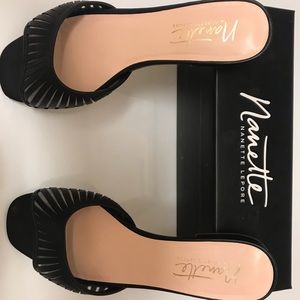 Nanette Lenore Wonder Black Womens Sandals Size 10
